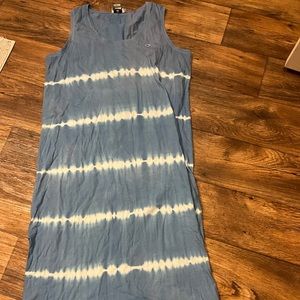 Vineyard Vines maxi!